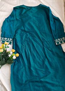 Dual-Tone Sea Green Kurti – Elegant Festive Wear!