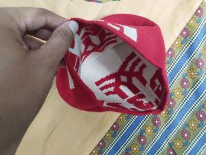 I Want To Sell This Hat