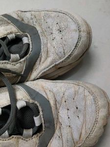 Used Sport Shoes
