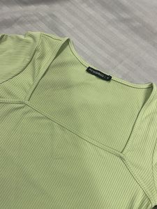 Green Long Sleeve Top
