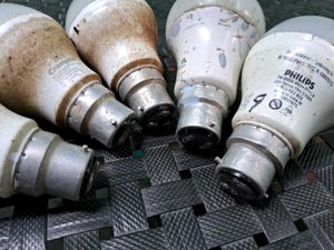 5 Led Bulb 9w Repaired Working Condition