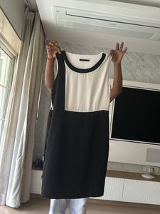 Van Huesen Beautiful White &amp; Black Dress