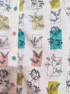 Karigari, Pastel Floral Size - XL Fits to L Short Sleeves , Collar Neck , With Pocket