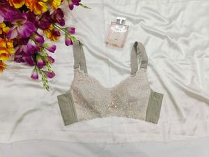 🇳🇿💫💕Lace Detail Bra