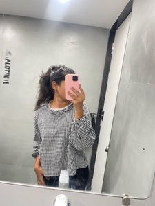 Gingham Blouse with Balloon Sleeves