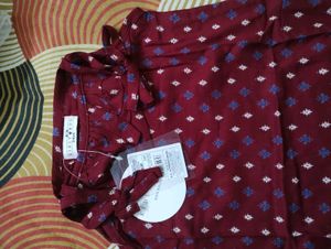 Cute Printed Top With Hosiery Bottom