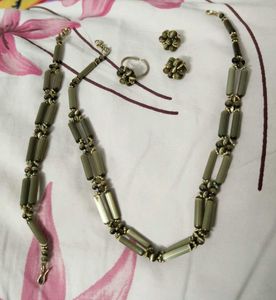 Unique Beaded Jewelry Set