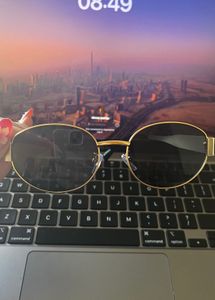 Stylish Gold Sunglasses