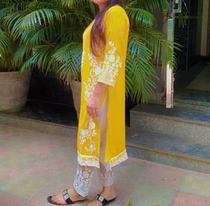 Women kurtie set 🌟with designer pent