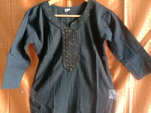 Black Kurti