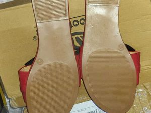 Bow Clutch And Flipflop
