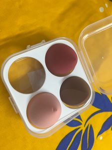 New Makeup Sponge Set and eye lashes