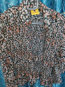 A Shirt With Puffed Sleeves