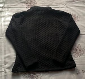 Aesthetic Black Textured Jacket 🧥 (Women)