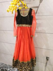 🔥🎀 Women Partywear Gown 🎀🔥