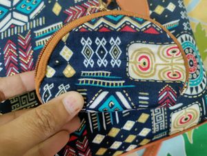 Stylish Handbag &amp; Pouch Set