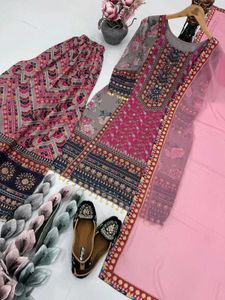 New Stayle Beautiful Women Dress Inpoted Dres