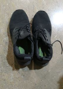 Stylish Black Casual Shoes