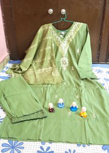 Elegant Green Kurta Set