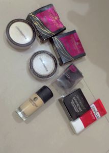 Coloressence Compact Powder And Freebie