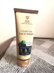 Khadi Essentials Charcoal Face Wash - 100 ML