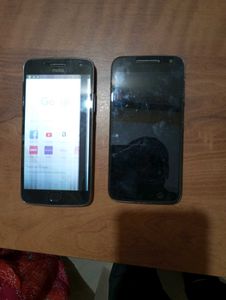 2 Mobiles Moto G5 Plus and E4 Play