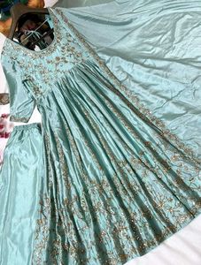 New Stayle Beautiful Pakistani Dress Inpoted Pakis