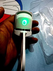 Electric Eyelash Curler