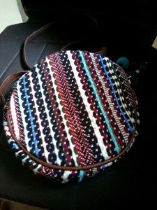 Trendy Women&#39;s Multicolor Slingbag