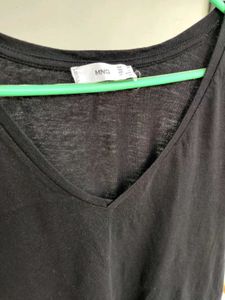 V-Neck Tshirt Black