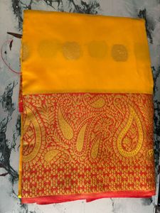 Traditional Colourfull Saree With Contrast Blouses