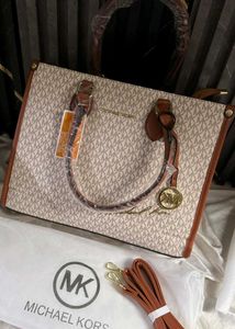 MICHAEL KORS PREMIUM QUALITY HANDBAG
