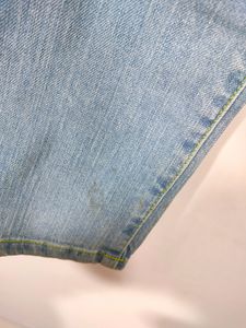 Light Blue Jeans (Women&#39;s)