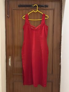 Elegant Kurta Set in Tomato Red color