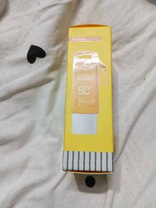 Dot &amp; Key SPF 50+ Sunscreen