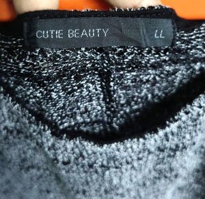 Stylish Grey Knit Top