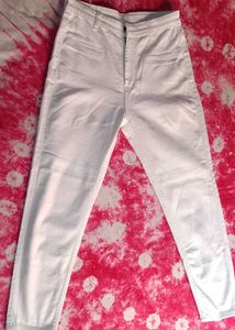 White Straight Leg Pants(jeans)