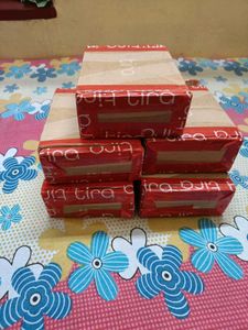 Tira Fragrance Gift Set