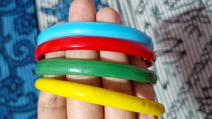 4 Colourful Bangles