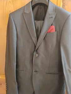 Blackberry Mens Suit