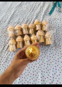 curtains holder show piece 13