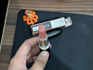 MAC Lipstick - Kinda Sexy