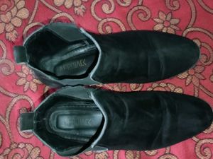 Stylish Black Chelsea Boots for men 🔥