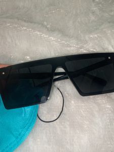 Black Sunglasses Unisex With Cover