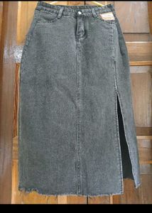 Charcoal Denim Slit Skirt