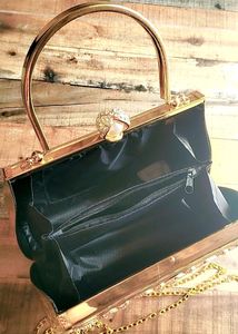 Embellished Clutch With Multiple Zircon Chain