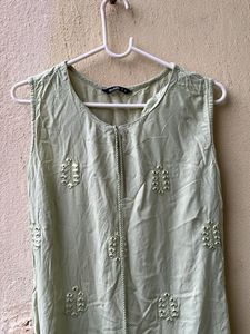 Beautiful Mirror work olive kurta😍