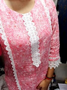 Pakistani Laces Work Kurti💕