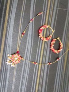 Red &amp; Gold Jewelry Set Freebies Also