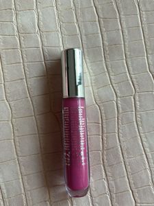 Essence Extreme Shine Lip Gloss